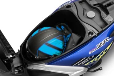 21L Large Under-Seat Storage Product Features